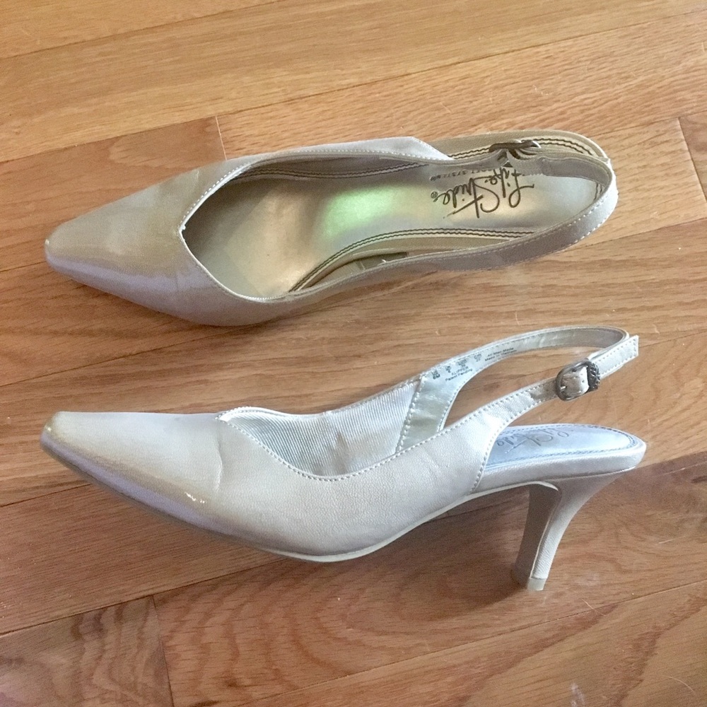 Life strides soft system heels